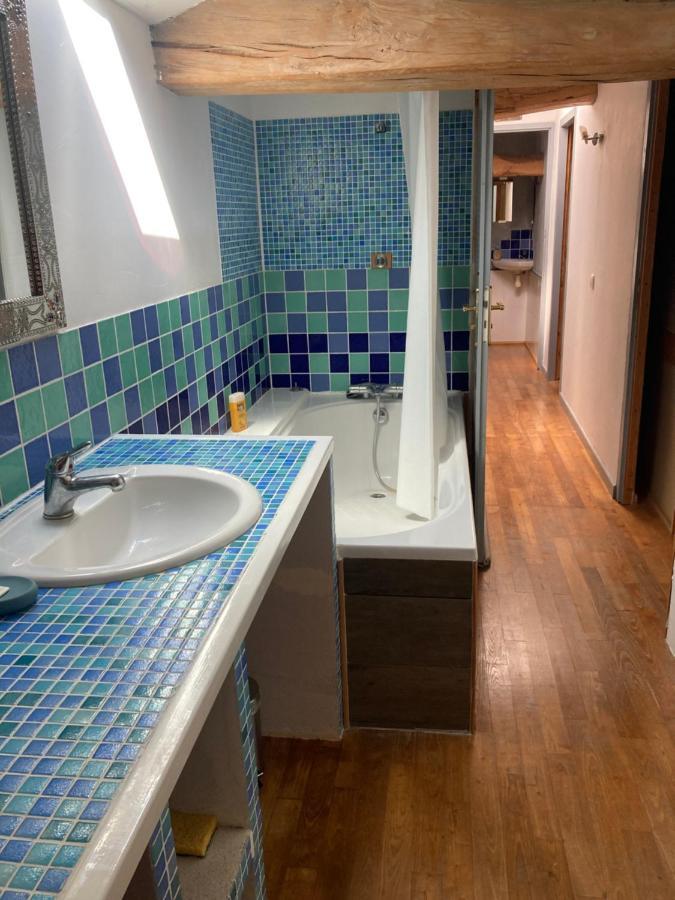 Apartmán Les Ganivelles Saint-Dizant-du-Gua Exteriér fotografie