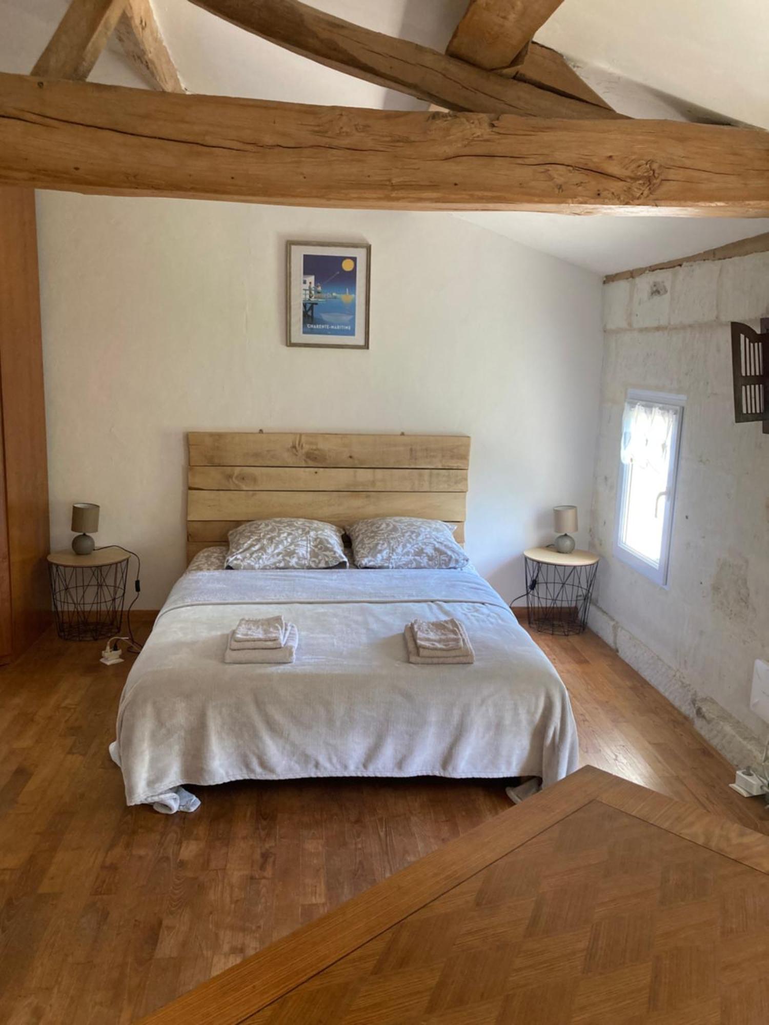 Apartmán Les Ganivelles Saint-Dizant-du-Gua Exteriér fotografie
